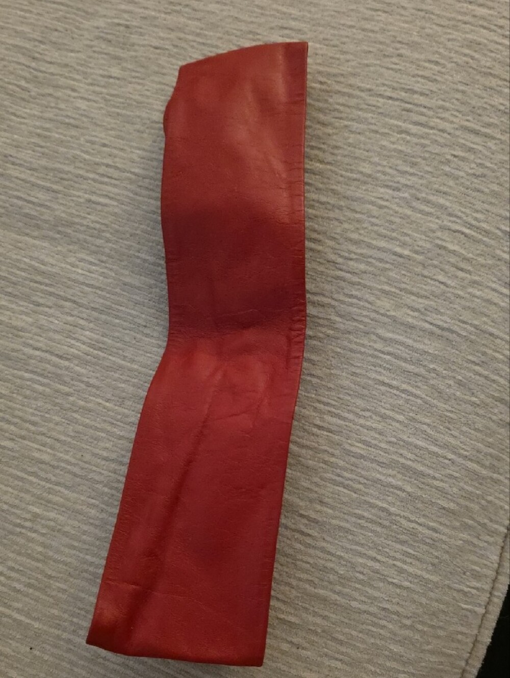 Women's Vintage 1980's Red Leather Waist Belt with Gold Buckle - Picture 4 of 5